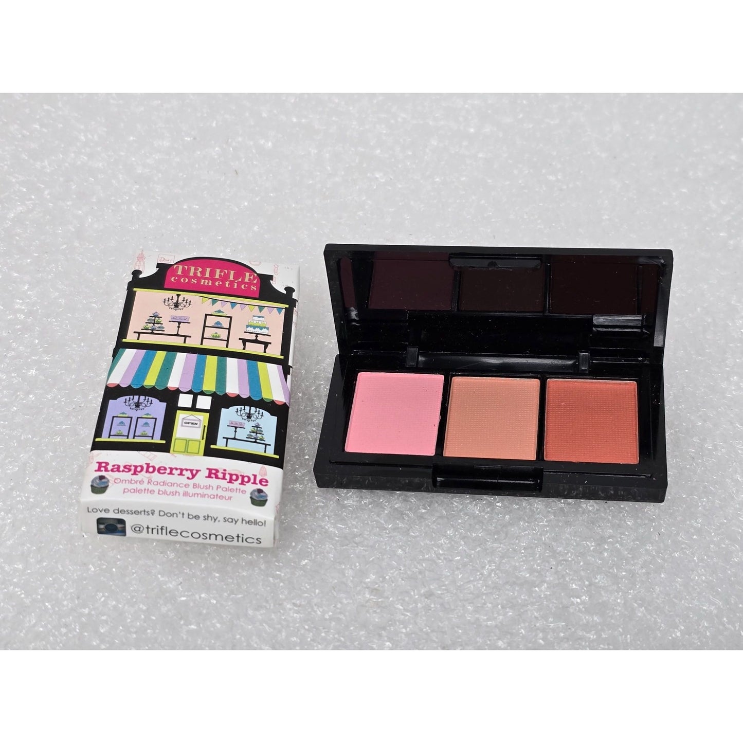 Trifle Cosmetics Raspberry Ripple Ombre Radiance Blush Palette Soft Ripple .11oz
