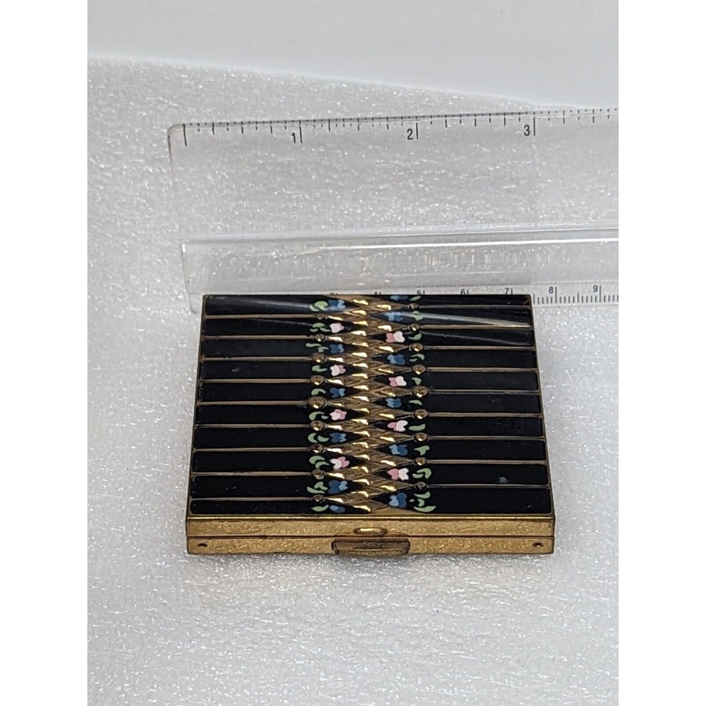 Vintage Volupte Goldtone Black Enamel Powder Makeup Compact With Flowers