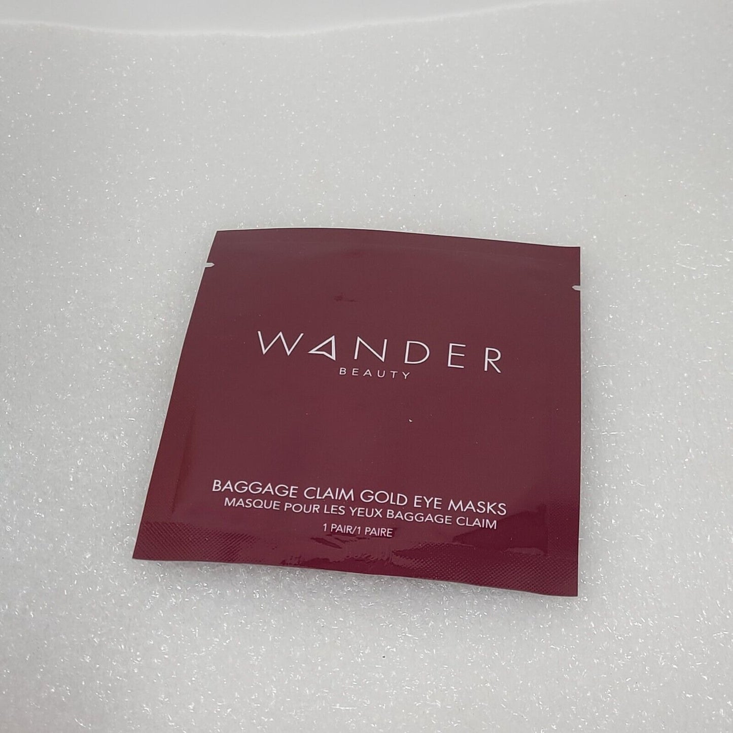 Wander Beauty Baggage Claim Gold Eye Masks 1 Pair