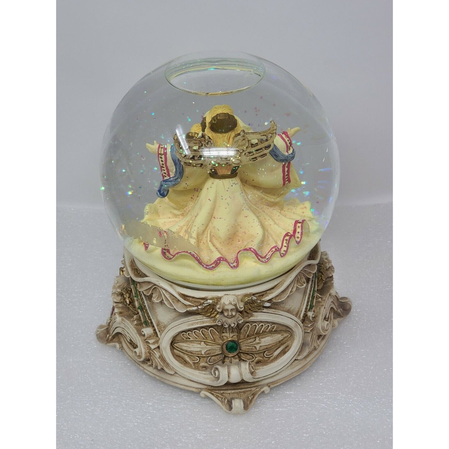 Holiday Home Musical Waterglobe Silent Night Angels Mary Jesus Snow Globe Xmas