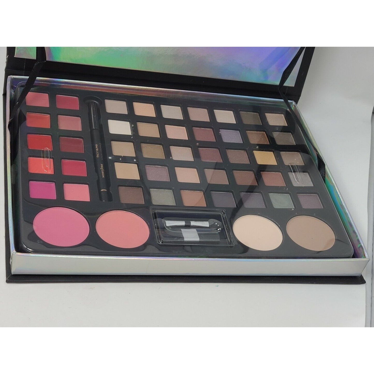 Profusion Treasure Box Makeup Collection Glitter & Glow Eyeshadow Blush Lipstick