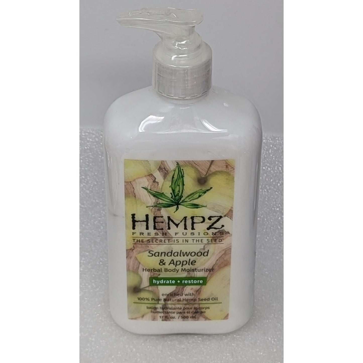 Hempz Sandalwood & Apple Herbal Body Moisturizer 17 Fl Oz