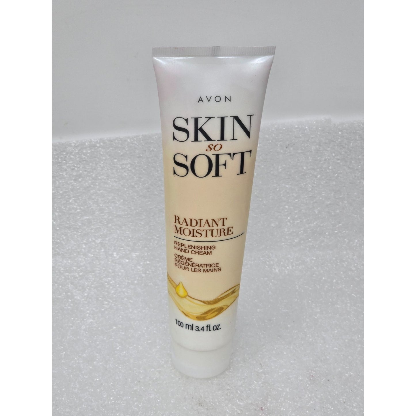 Avon Skin So Soft Radiant Moisture Hand Cream 3.4 Oz Replenishing All Skin Types