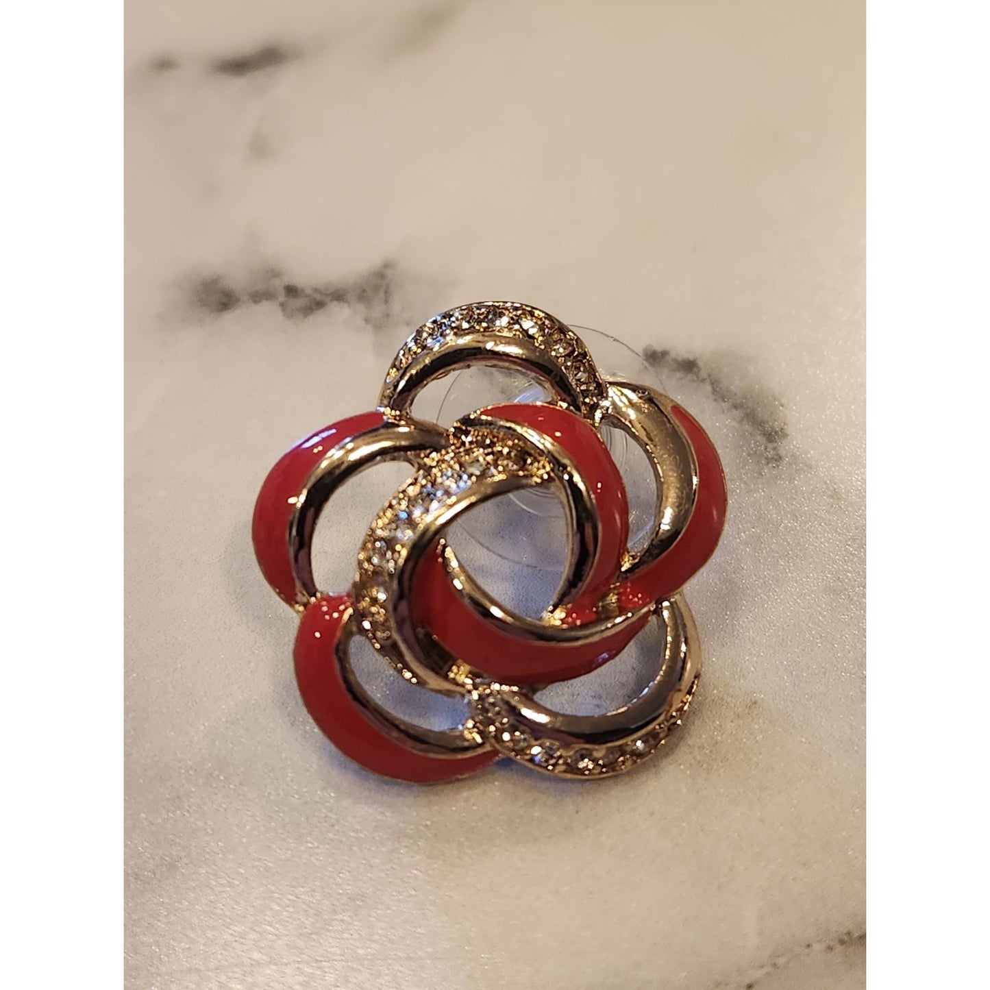Pappagallo Red & Gold Intertwined Flower Stud Earrings With Crystals