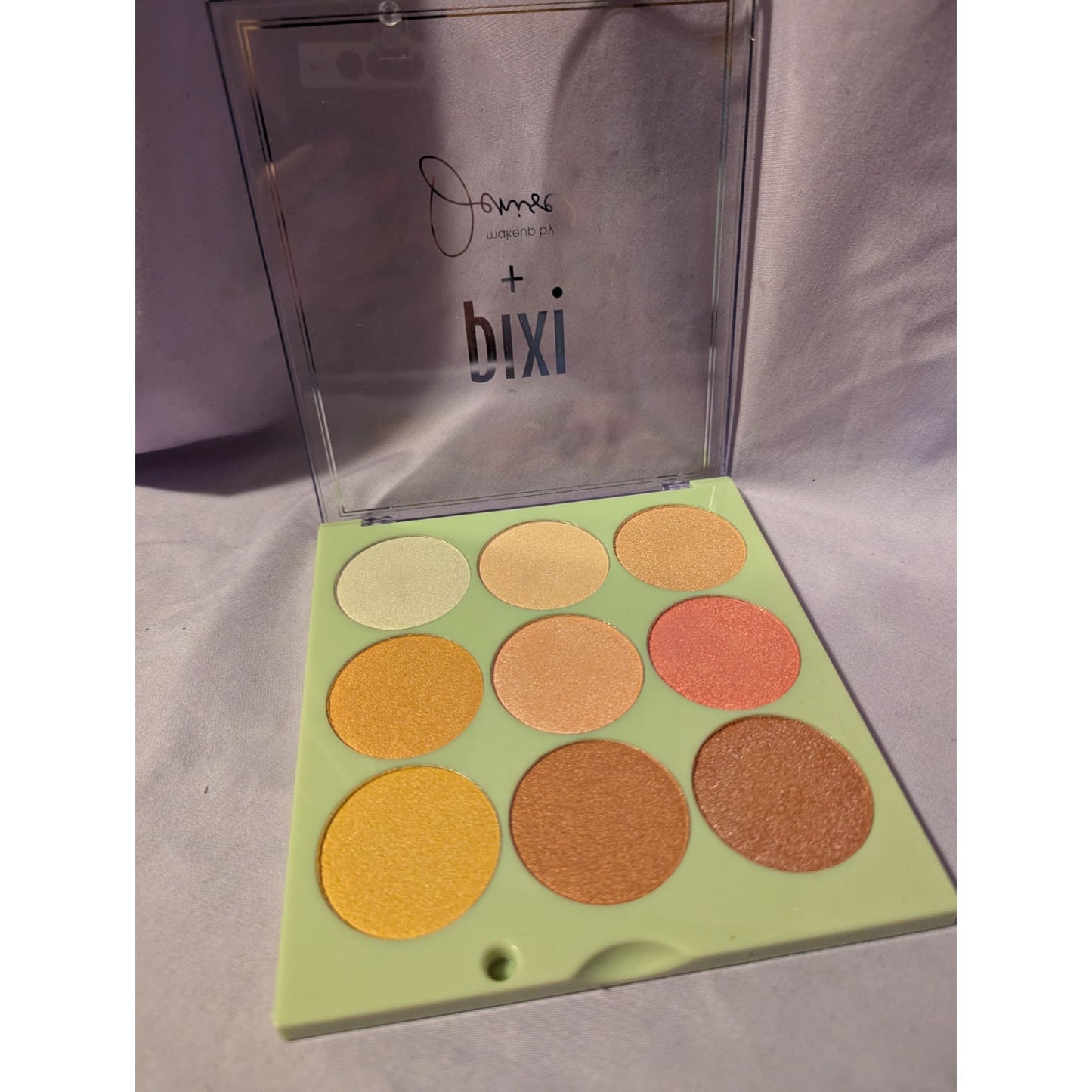 Pixi + Denise Eyeshadow Palette With 9 Shimmer Shades Multi-Tone Glow On Makeup