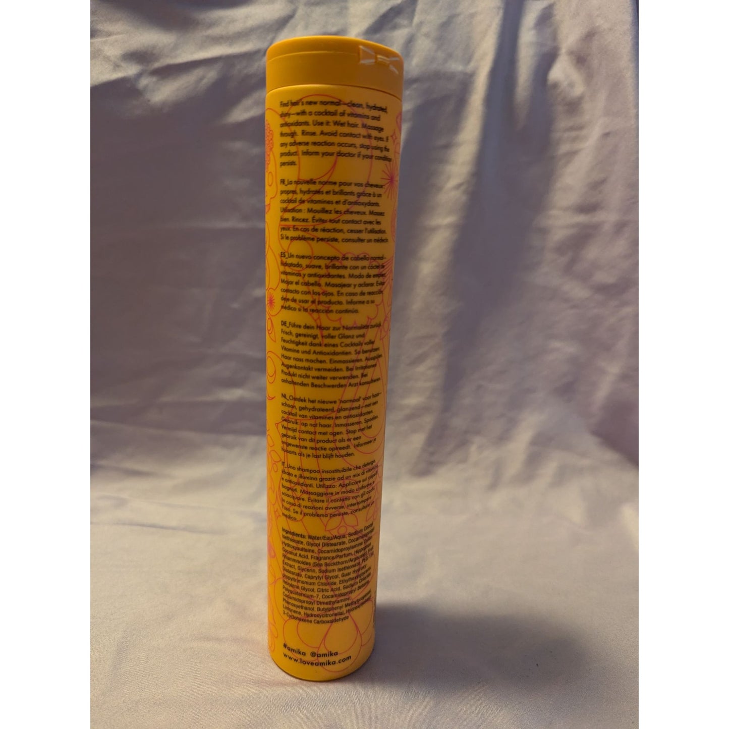 Amika Normcore Signature Shampoo Hydrates & Cleanses 300 Ml