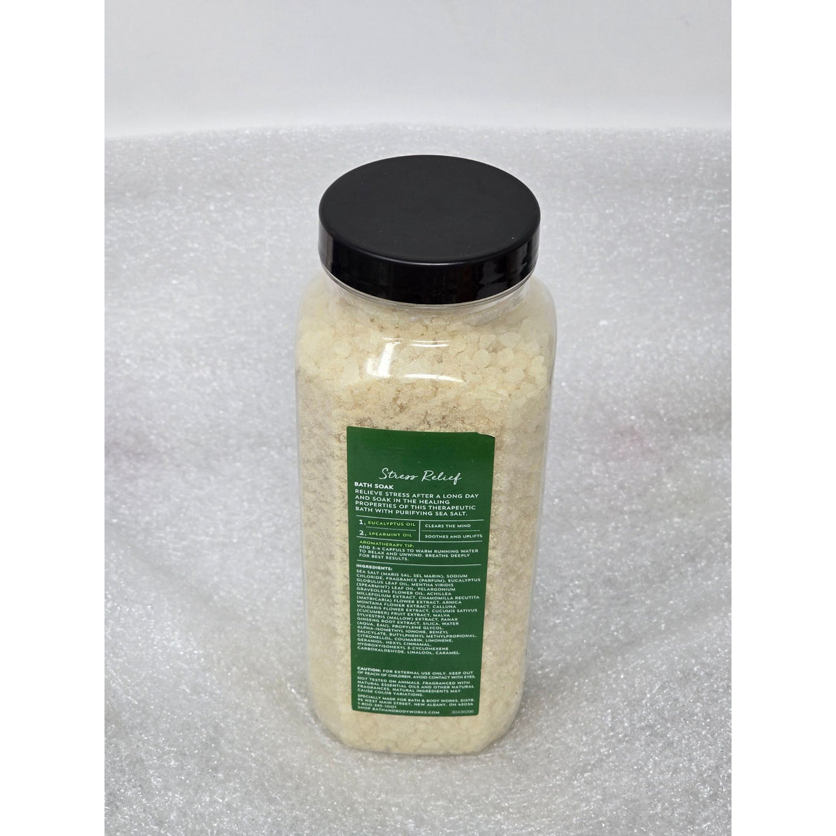 Bath & Body Works Stress Relief Eucalyptus Spearmint Bath Soak 17 oz