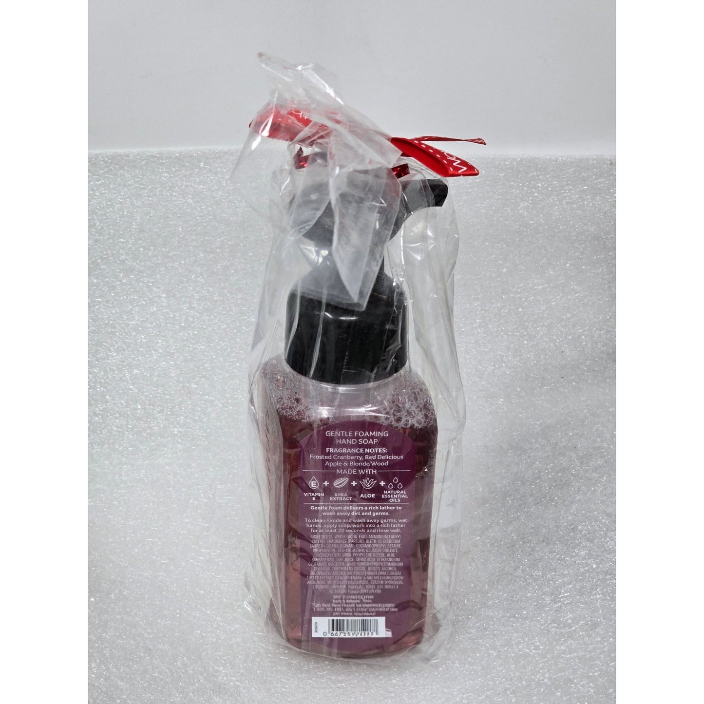 Bath & Body Works White Barn Frosted Cranberry Gentle Foaming Hand Soap 8.75 Oz