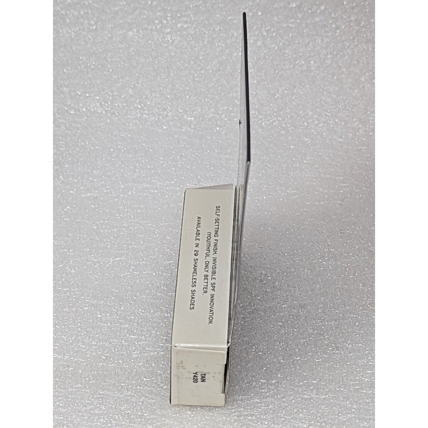 Marc Jacobs Shameless Youthful Look 24-H Foundation .23 oz Tan Y420 Travel Size