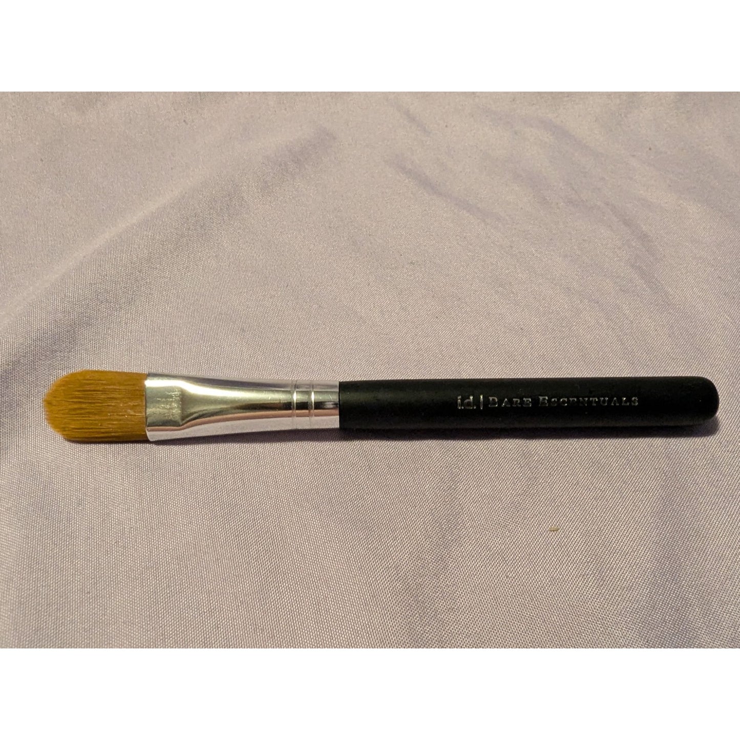 Bareminerals Max Coverage Concealer Brush For Precise Makeup Application
