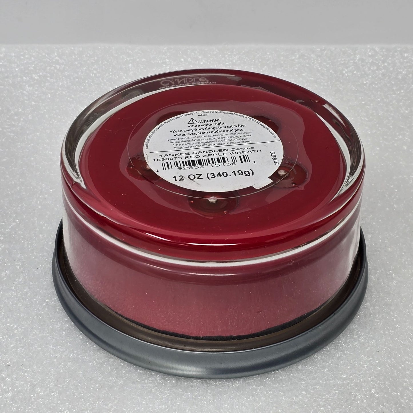 Yankee Candle Red Apple Wreath 5-Wick 12 Oz Jar Candle With Lid Christmas Holiday