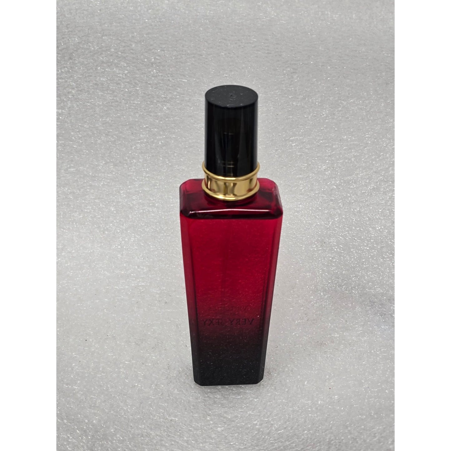 Victoria's Secret Very Sexy Fragrance Mist 2.5 oz Red & Black Gradient Bottle