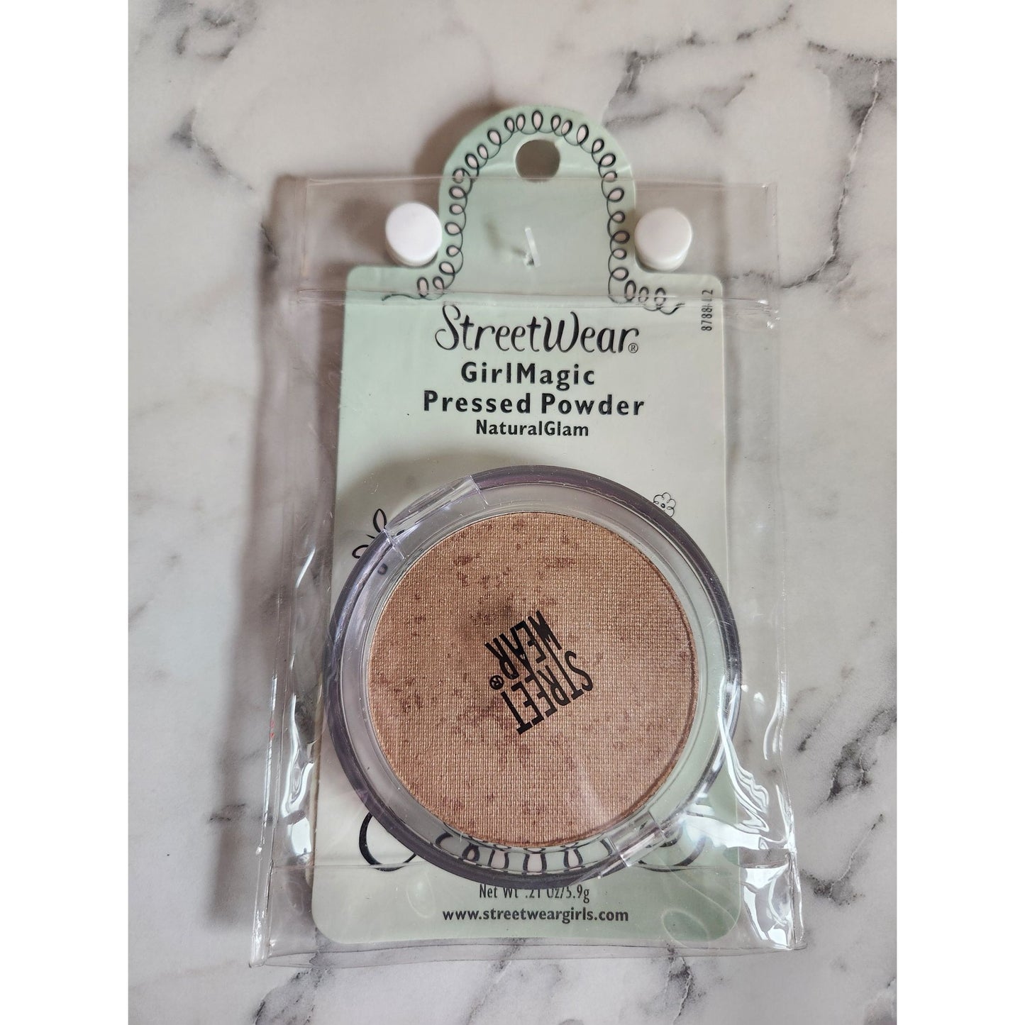 Revlon Street Wear Girl Magic Pressed Powder NaturalGlam 9g