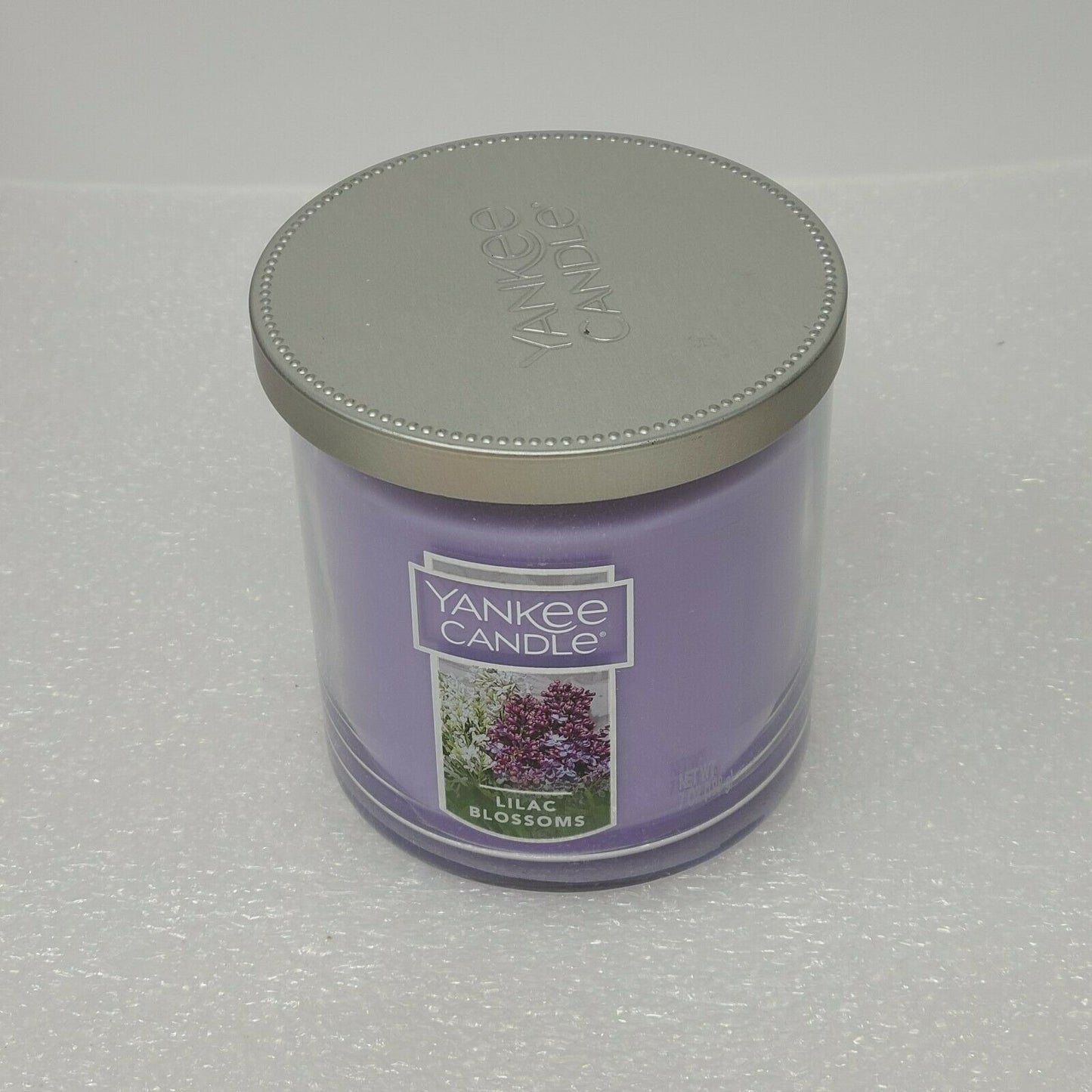 Yankee Candle Lilac Blossoms Candle 7 oz