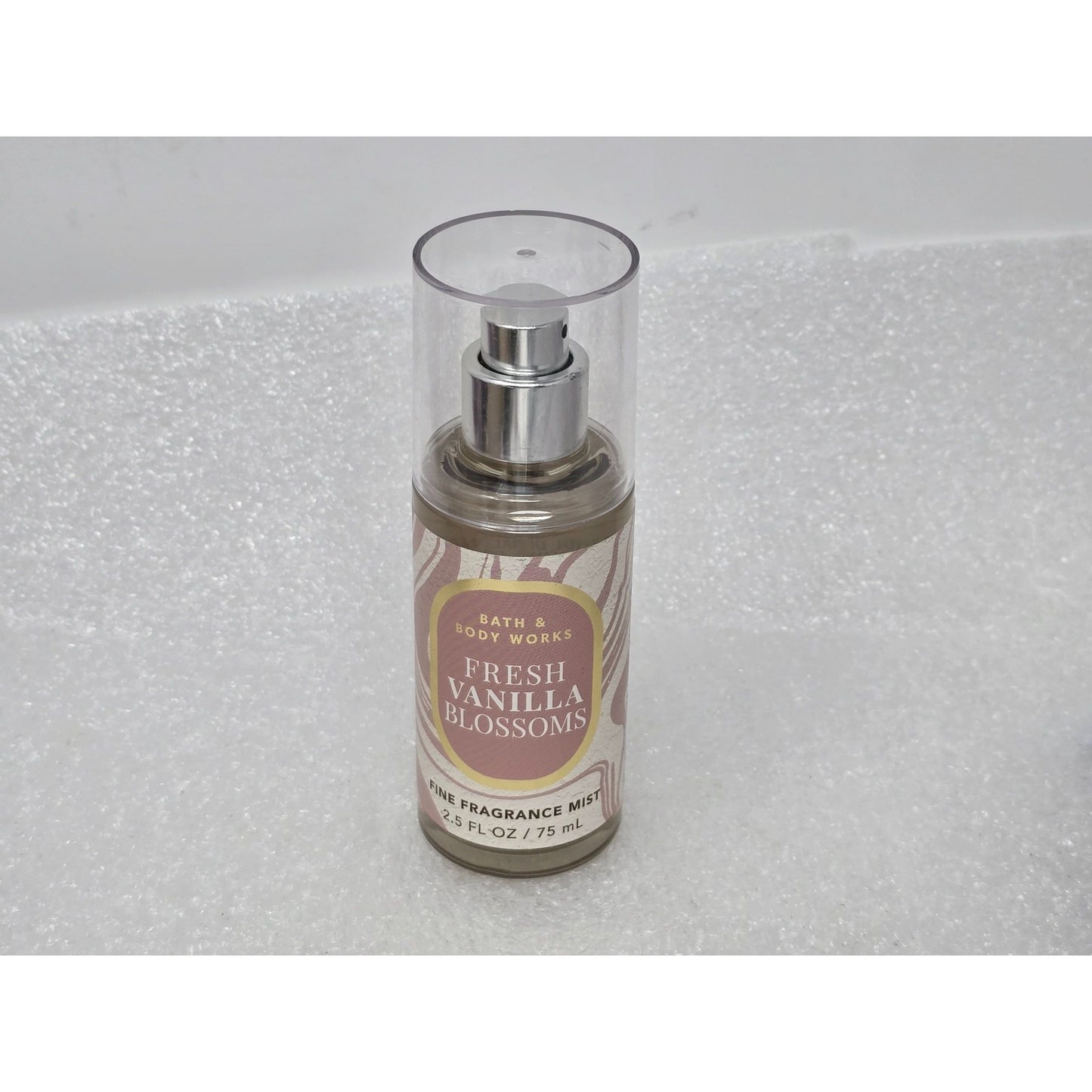 Bath & Body Works Fresh Vanilla Blossoms Fine Fragrance Mist 2.5 Fl Oz / 75 Ml