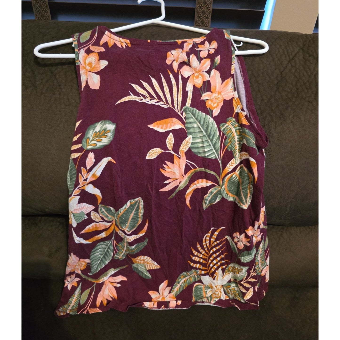 Old Navy EveryWear Women's Medium Tropical Floral Tank Top Burgundy Sleeveless
