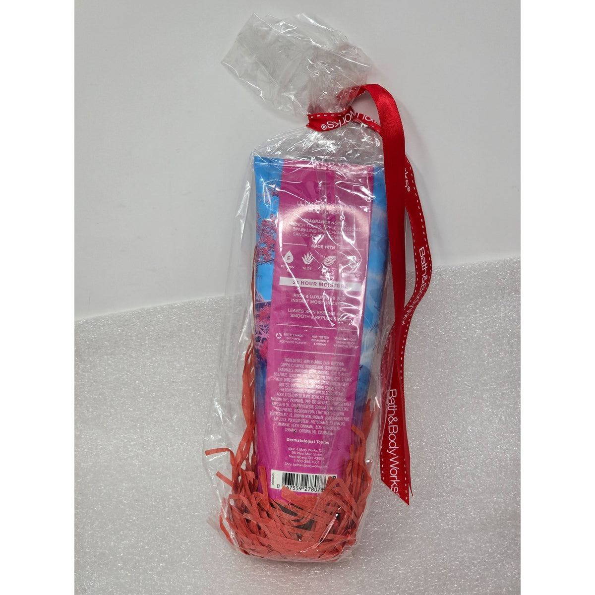 Bath & Body Works Paris Amour Ultimate Hydration Body Cream Gift Wrapped 8 Oz
