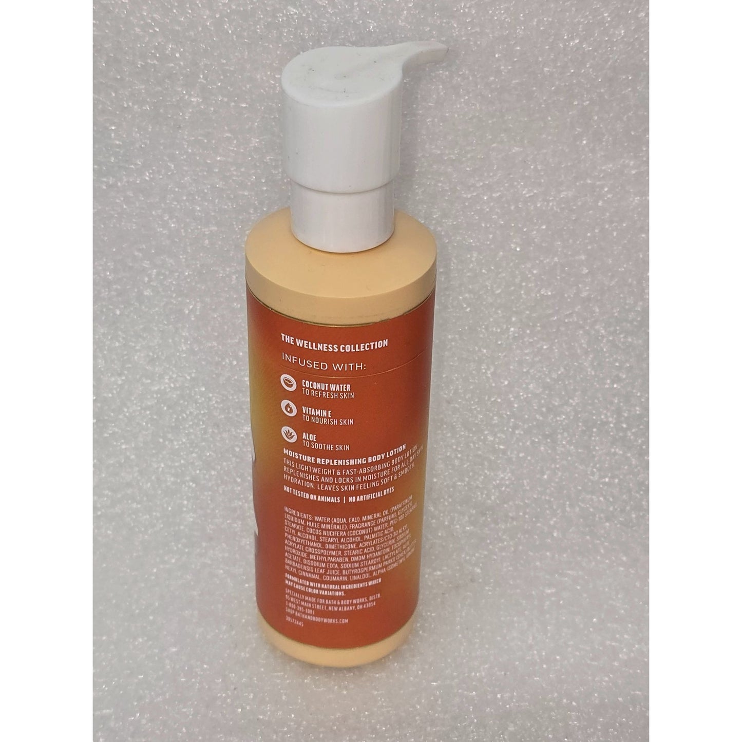 Bath & Body Works Coconut Water & Vitamin E Moisture Replenishing Body Lotion