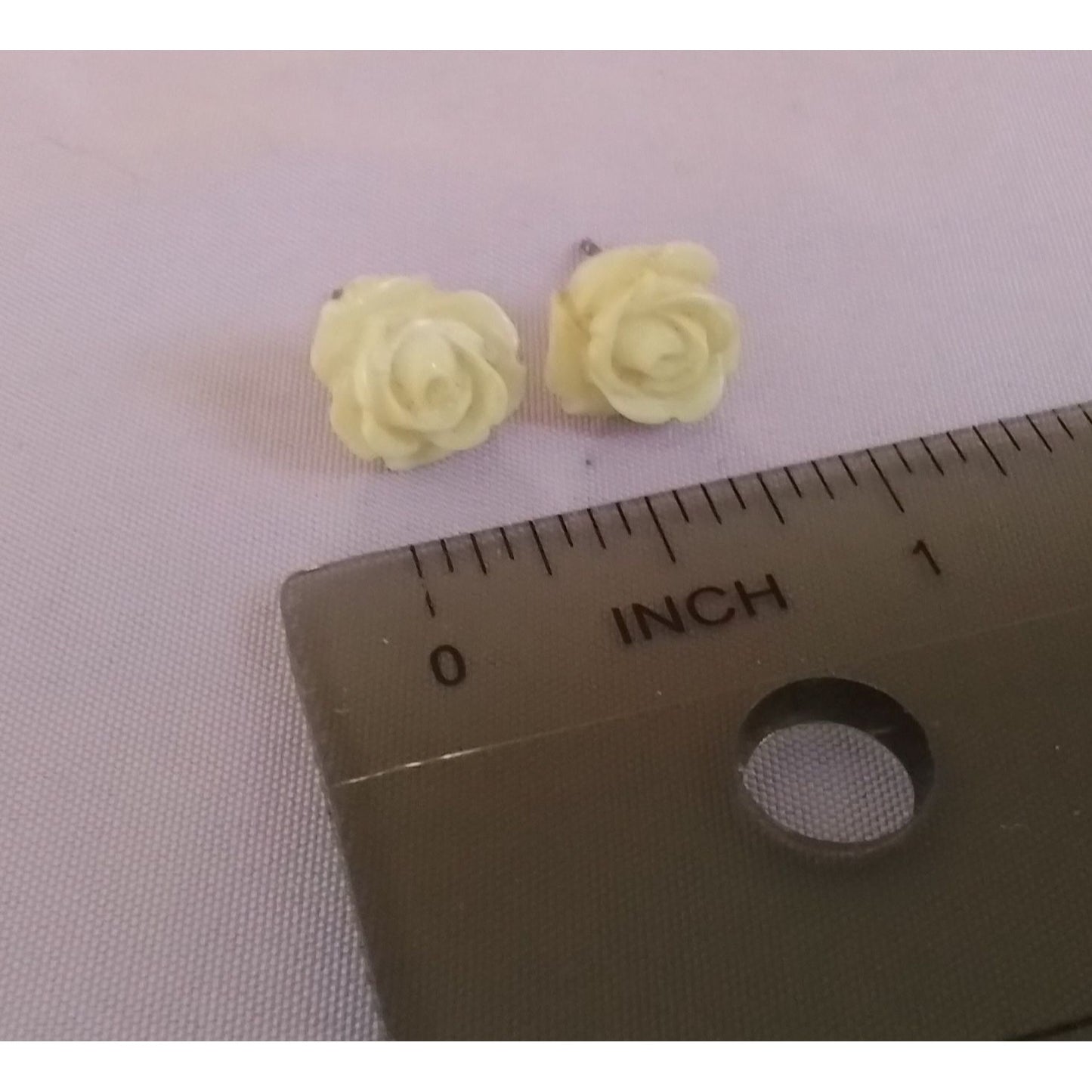 Vintage Rose Stud Earrings Delicate Floral Design Retro Jewelry