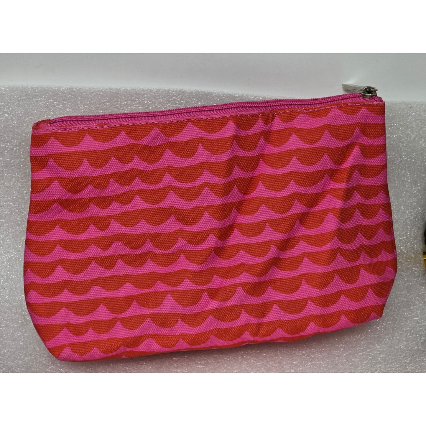 Marimekko for Clinique Designer Makeup Cosmetic Bag Pink Wave Pattern
