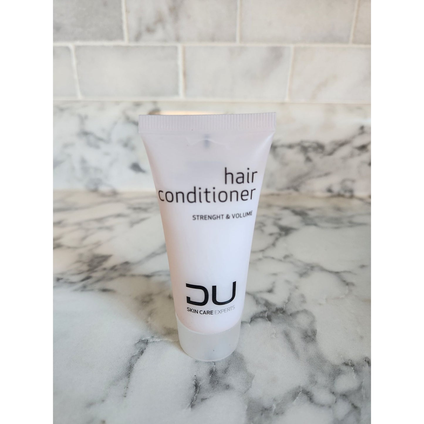 Travel Size DU Skin Care Experts Set Shampoo Conditioner Body Lotion & Bath Gel