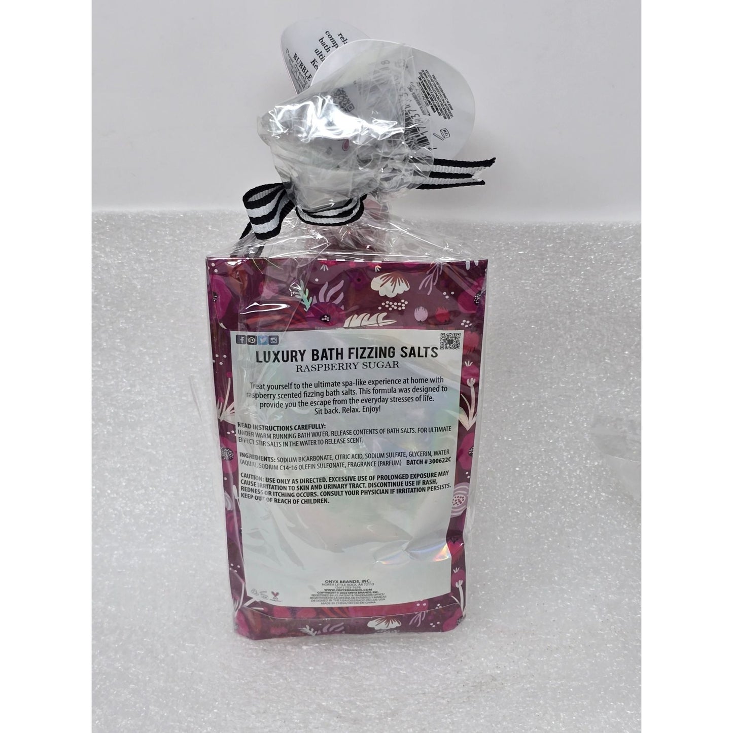 Onyx Bathhouse Relaxation Gift Set Fizzing Salts & Bubble Bath Raspberry Sugar