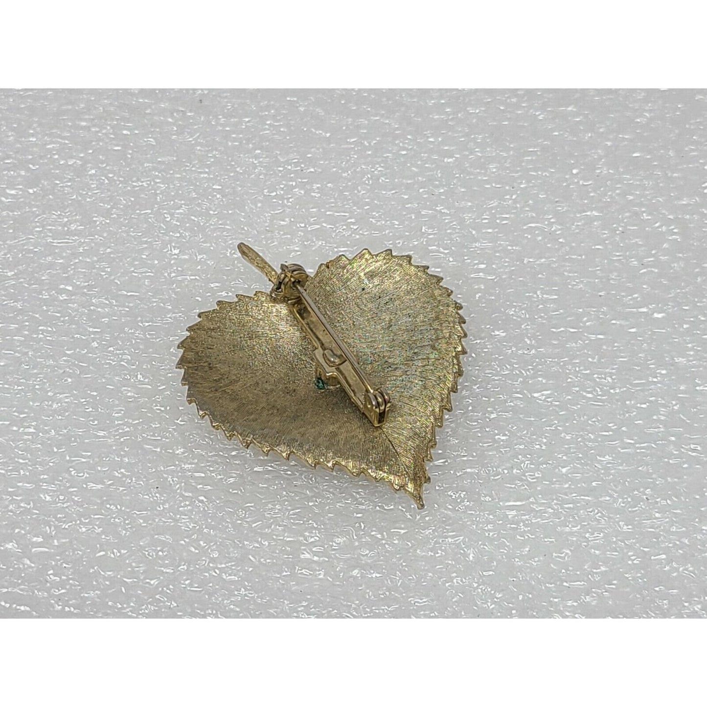 Vintage Gold Tone Leaf Brooch Pin
