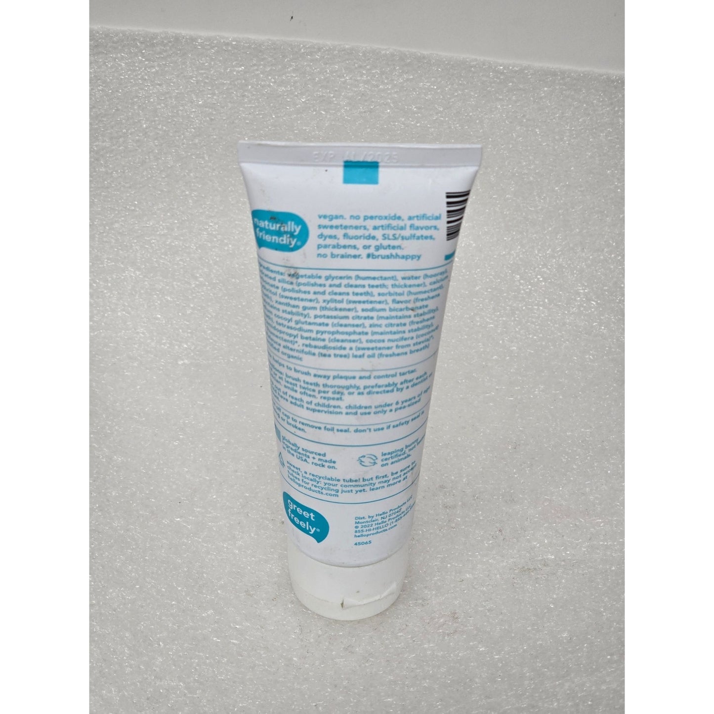 Hello Antiplaque + Whitening Fluoride-Free Toothpaste Natural Peppermint Flavor