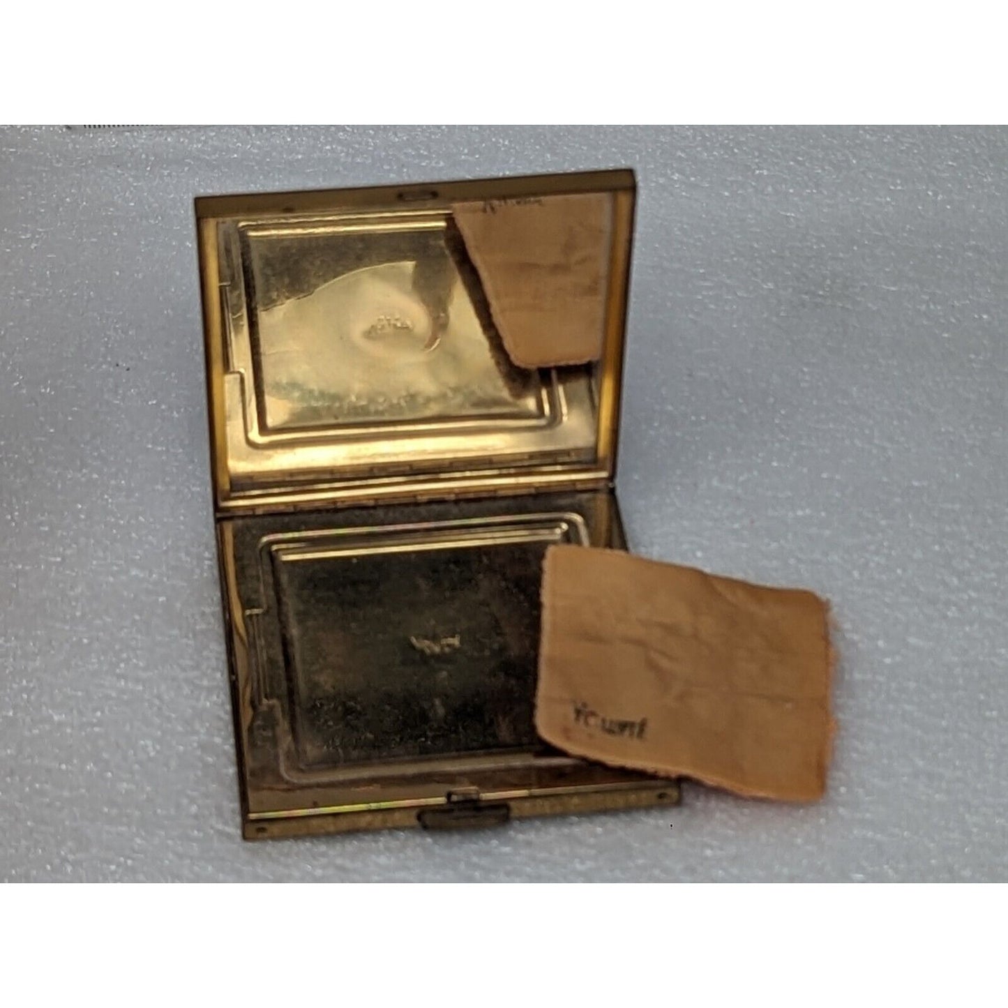 Vintage Volupte Goldtone Black Enamel Powder Makeup Compact With Flowers
