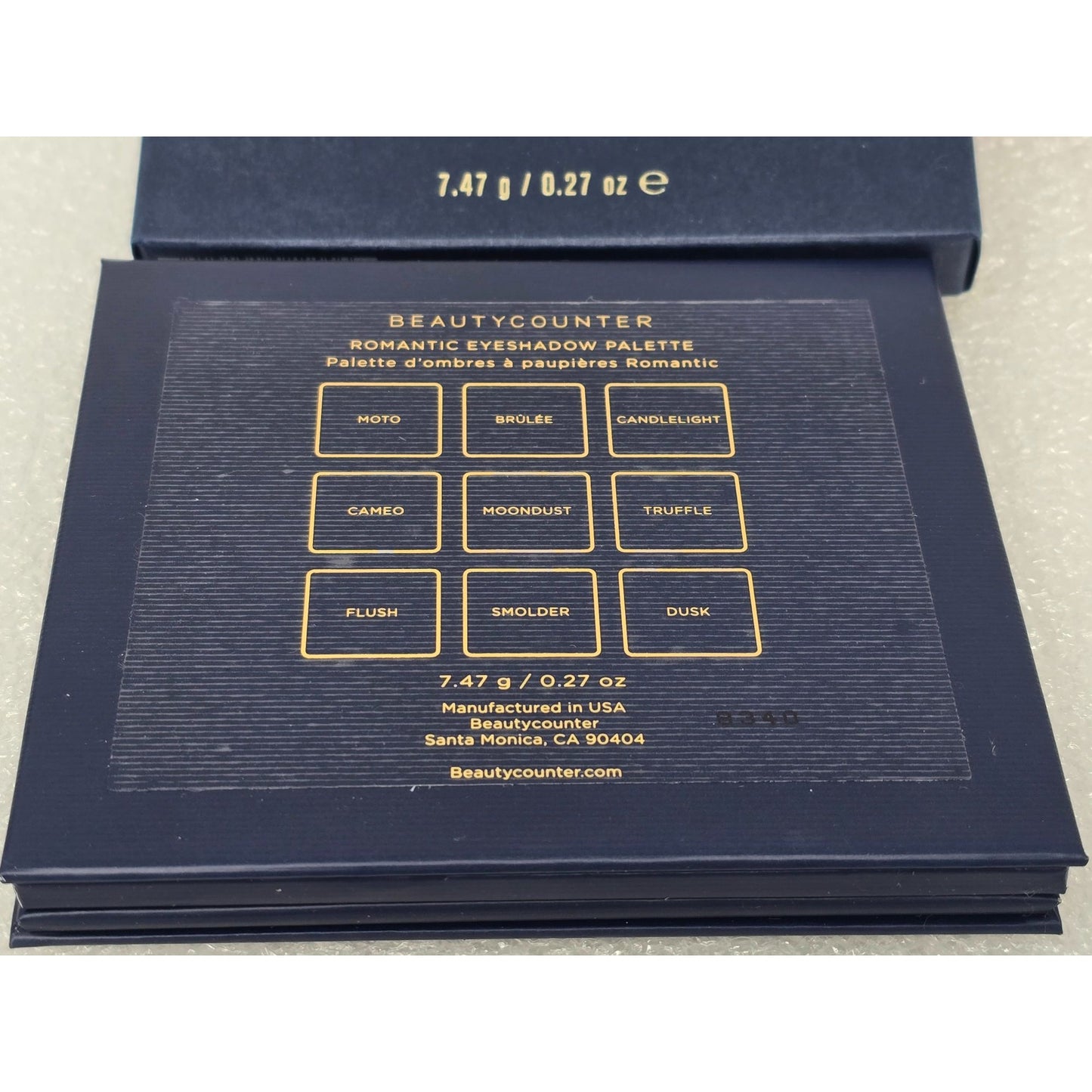 Beautycounter Velvet Eyeshadow Palette With Mirror Romantic 9 Shades 7.47g