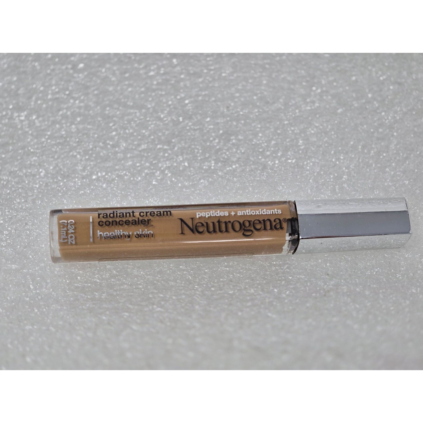 Neutrogena Radiant Cream Concealer With Peptides & Antioxidants Toffee Medium 03