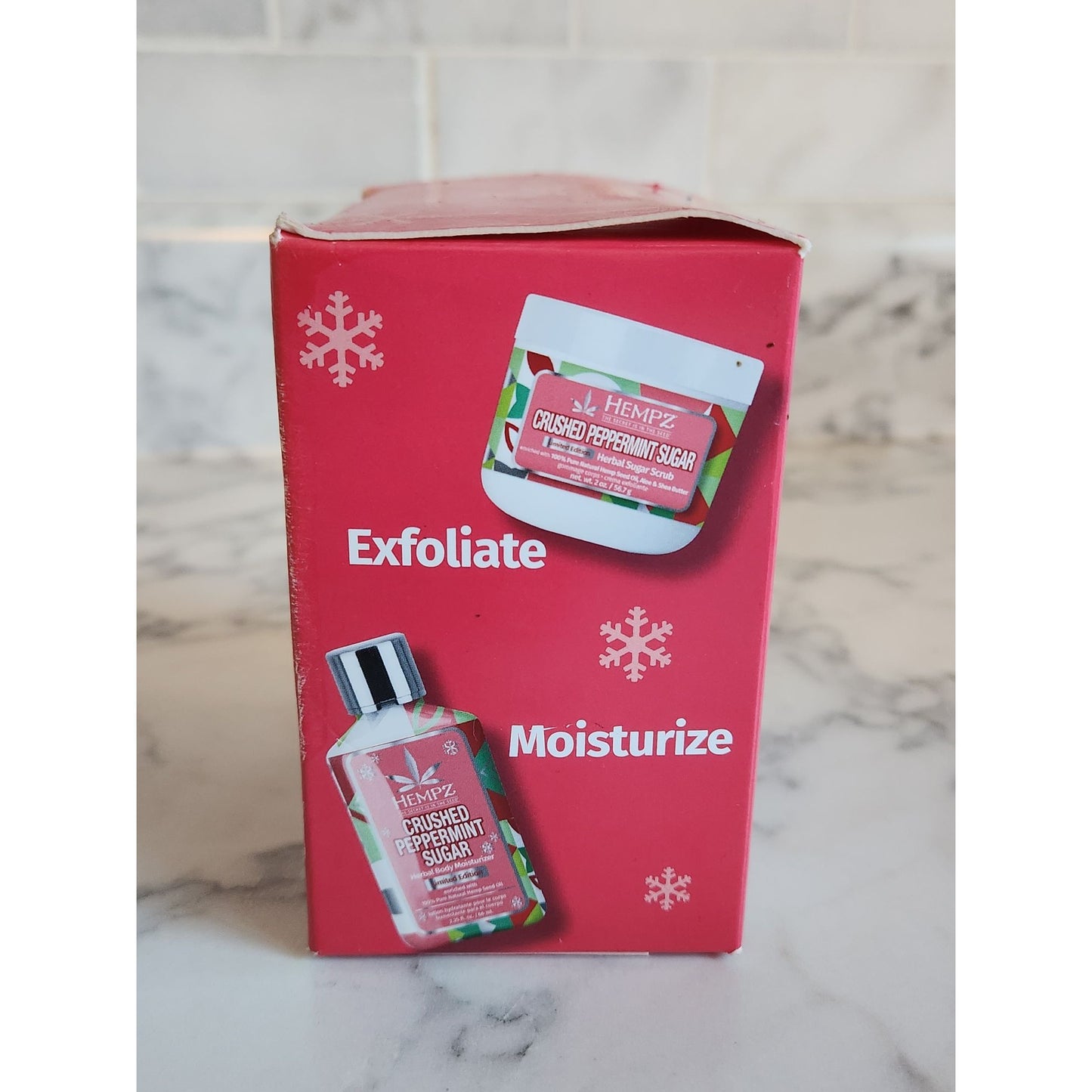 Hempz Holiday Delights Crushed Peppermint Sugar Exfoliate & Moisturize Treat Set