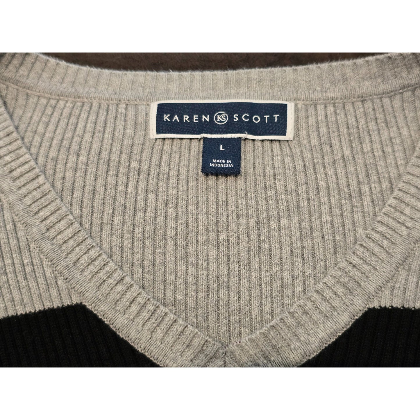 Karen Scott Colorblock V-Neck Sweater Women's Large Black Gray Long Sleeve