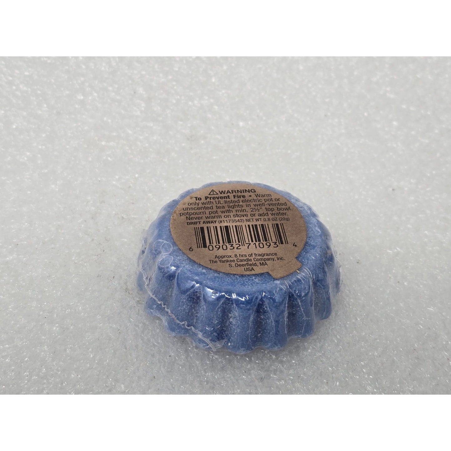 Yankee Candle Drift Away Tart Wax Melt Scented Blue Approx. 8 Hours Of Fragrance