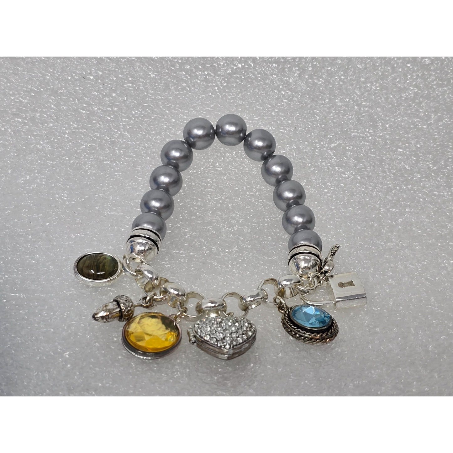 Avon PC Presidents Club Recognition Charm Bracelet Beads & Charms Female
