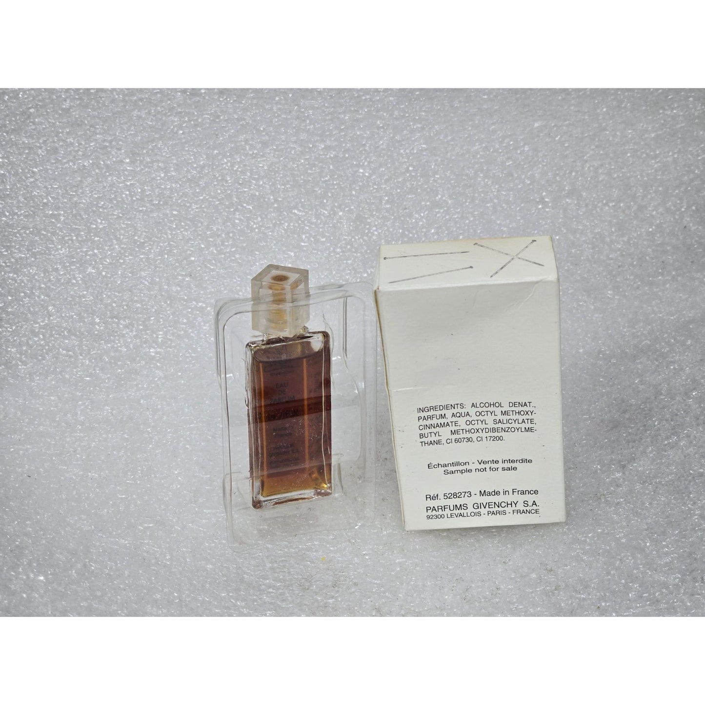 Givenchy Hot Couture Eau De Parfum Perfumr .17 oz Miniature Collection No 1