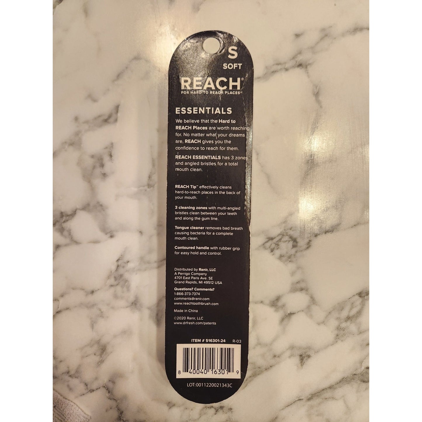 Reach Essentials Soft Toothbrush With 3 Zone Cleaning with Brush Caps Pack Of 2