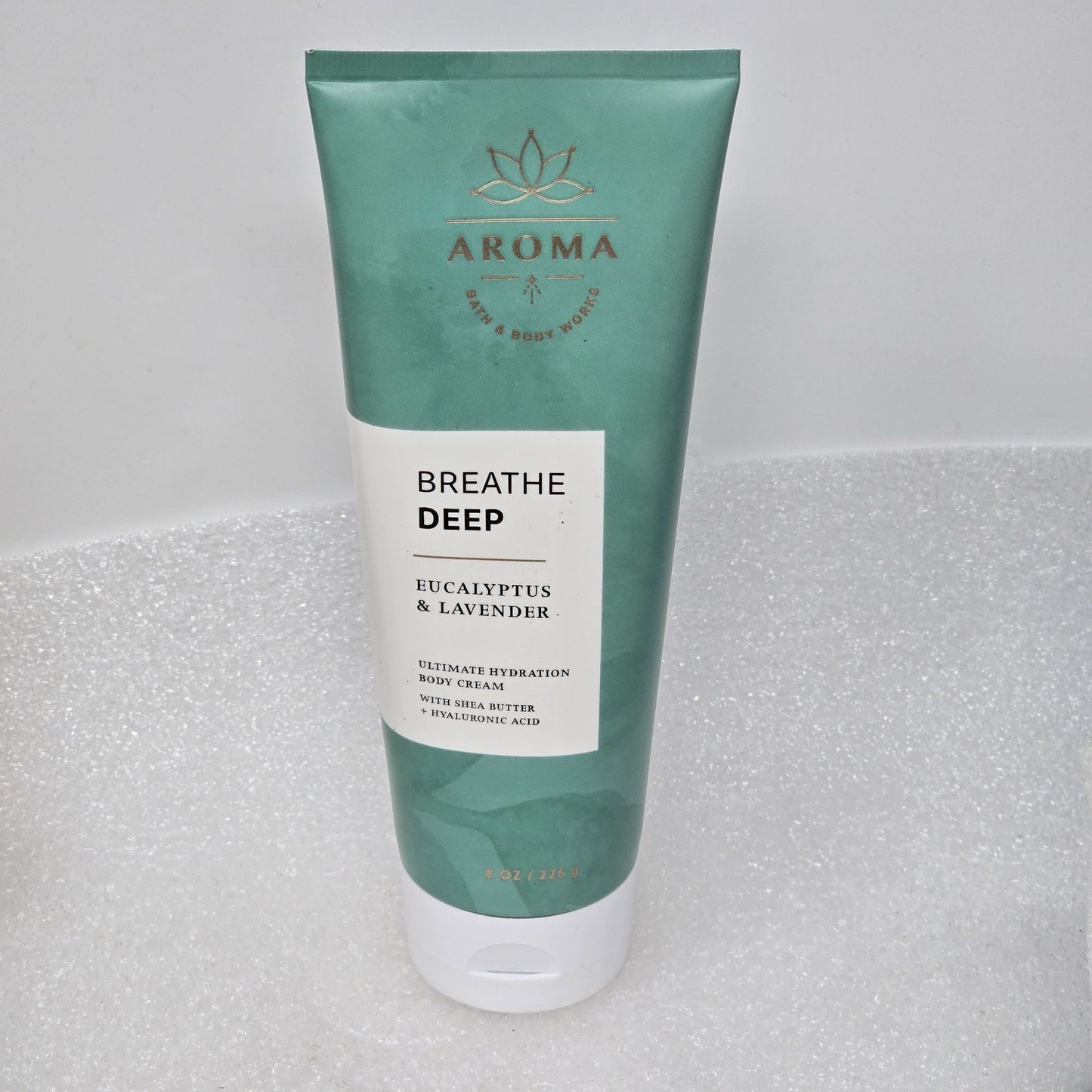 Bath & Body Works Breathe Deep Eucalyptus & Lavender Body Cream 8 Oz