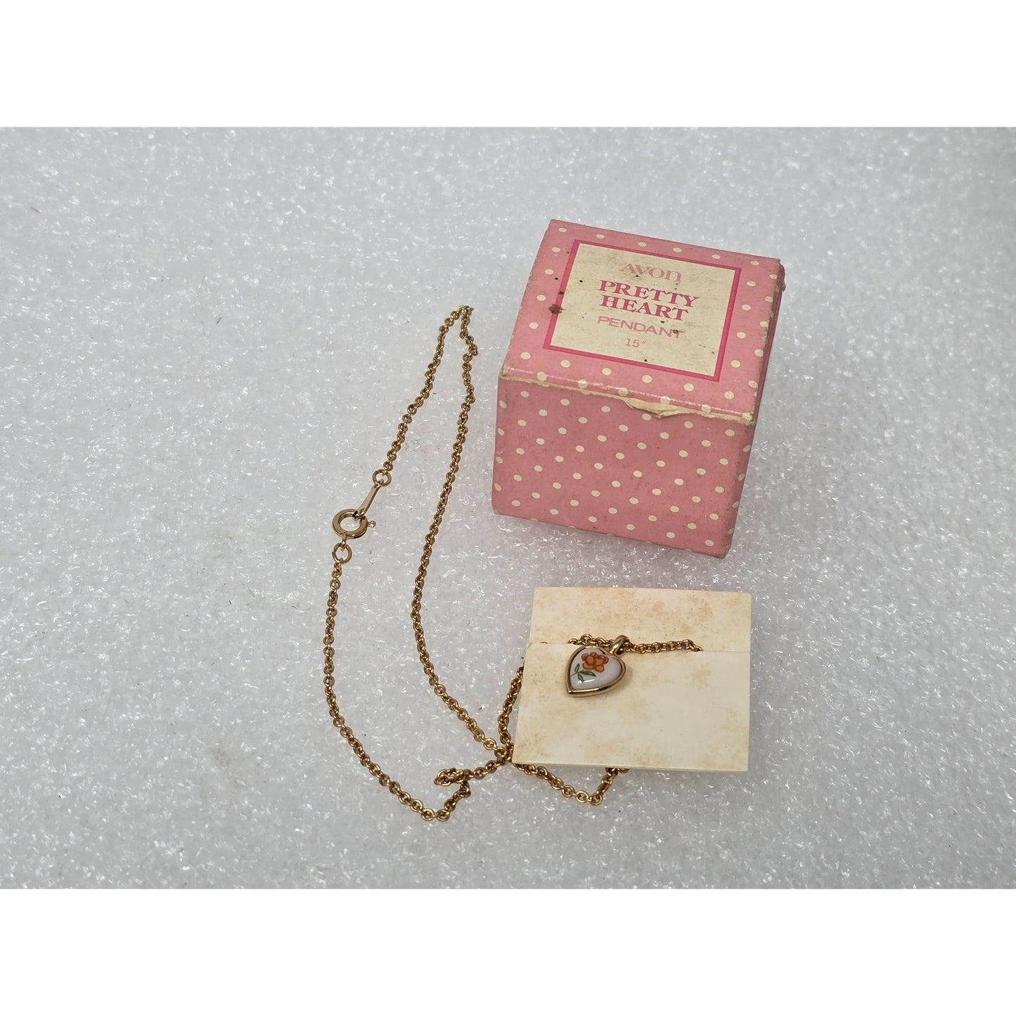 Vintage Pretty Heart Pendant Necklace With Box 15"