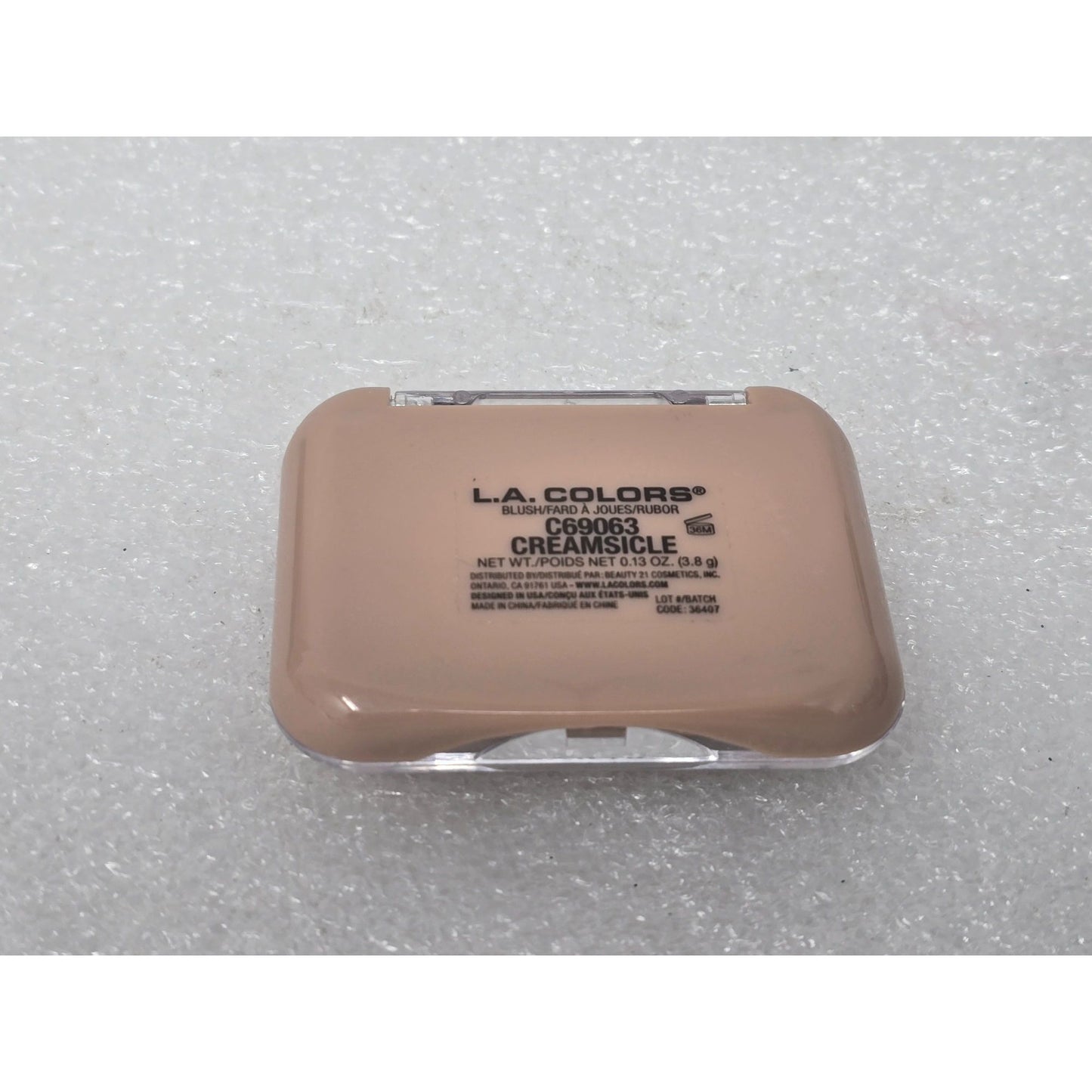 L.A. Colors Blush Compact Creamsicle With Brush