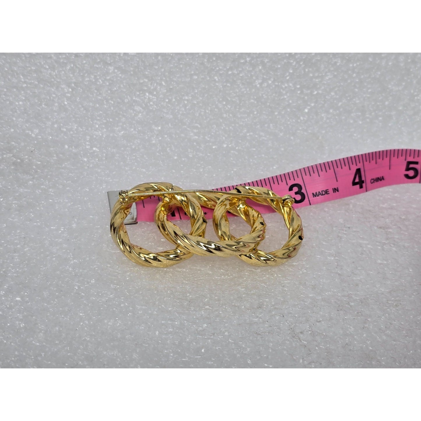 Vintage Gold Tone Interlocking Circle Brooch Triple Ring Design