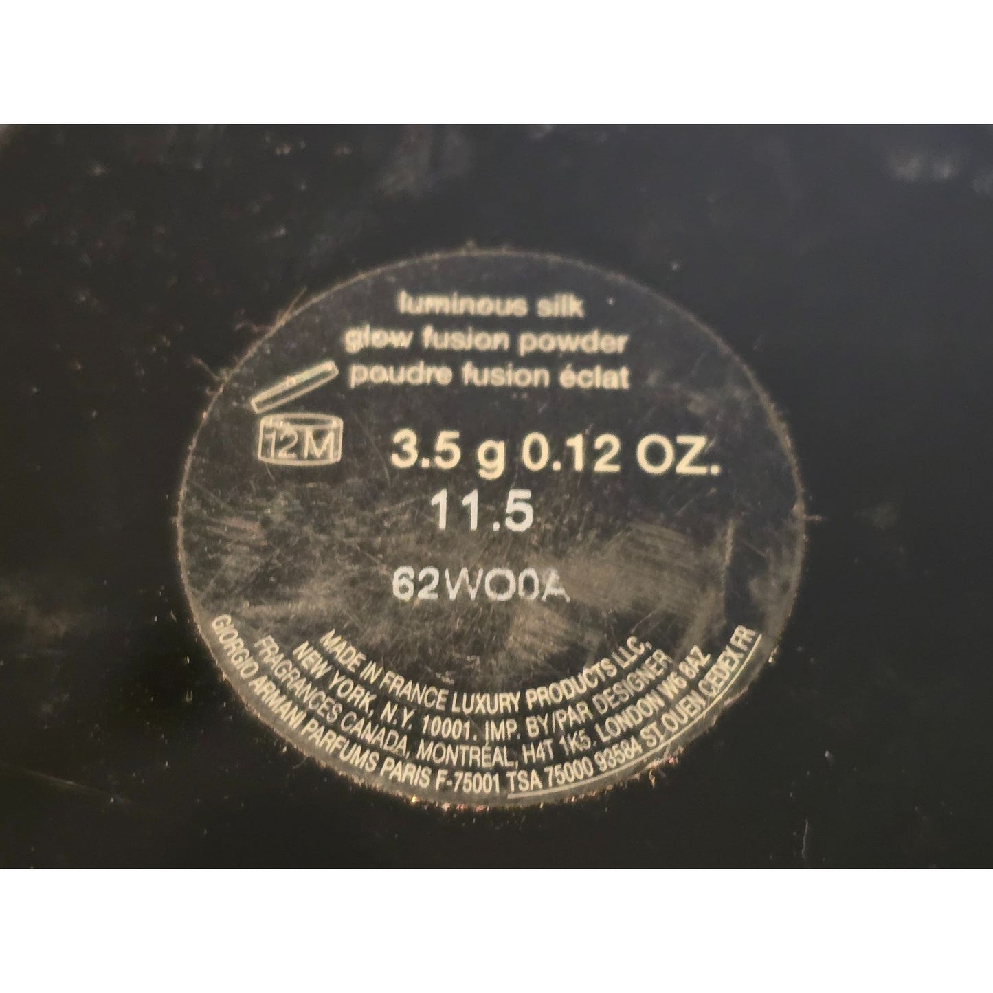 Giorgio Armani Luminous Silk Glow Fusion Powder 11.5 Compact (mirror broken)