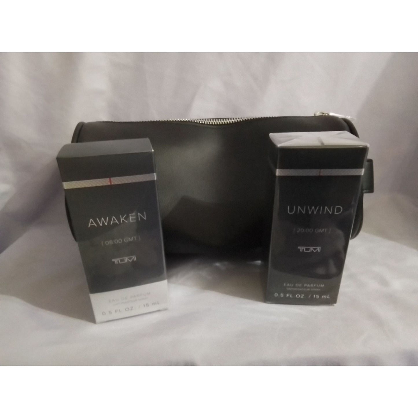 Tumi Mens Premium Dopp Kit With Awaken & Unwind Eau De Parfum 0.5 Oz ea Cologne