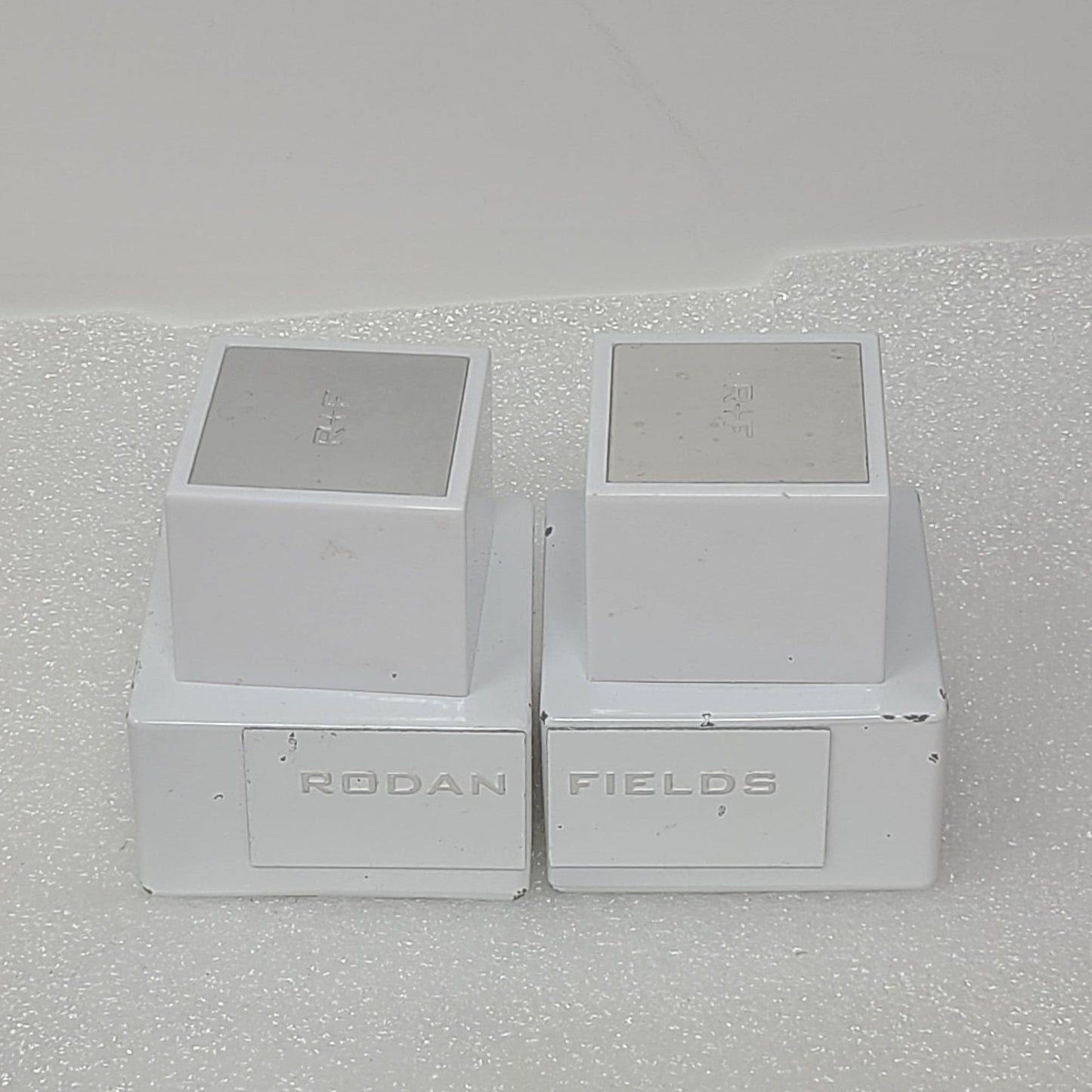 Rodan + Fields 2 x 1.7 oz / 50 ML Eau De Parfum Spray Perfume EDP