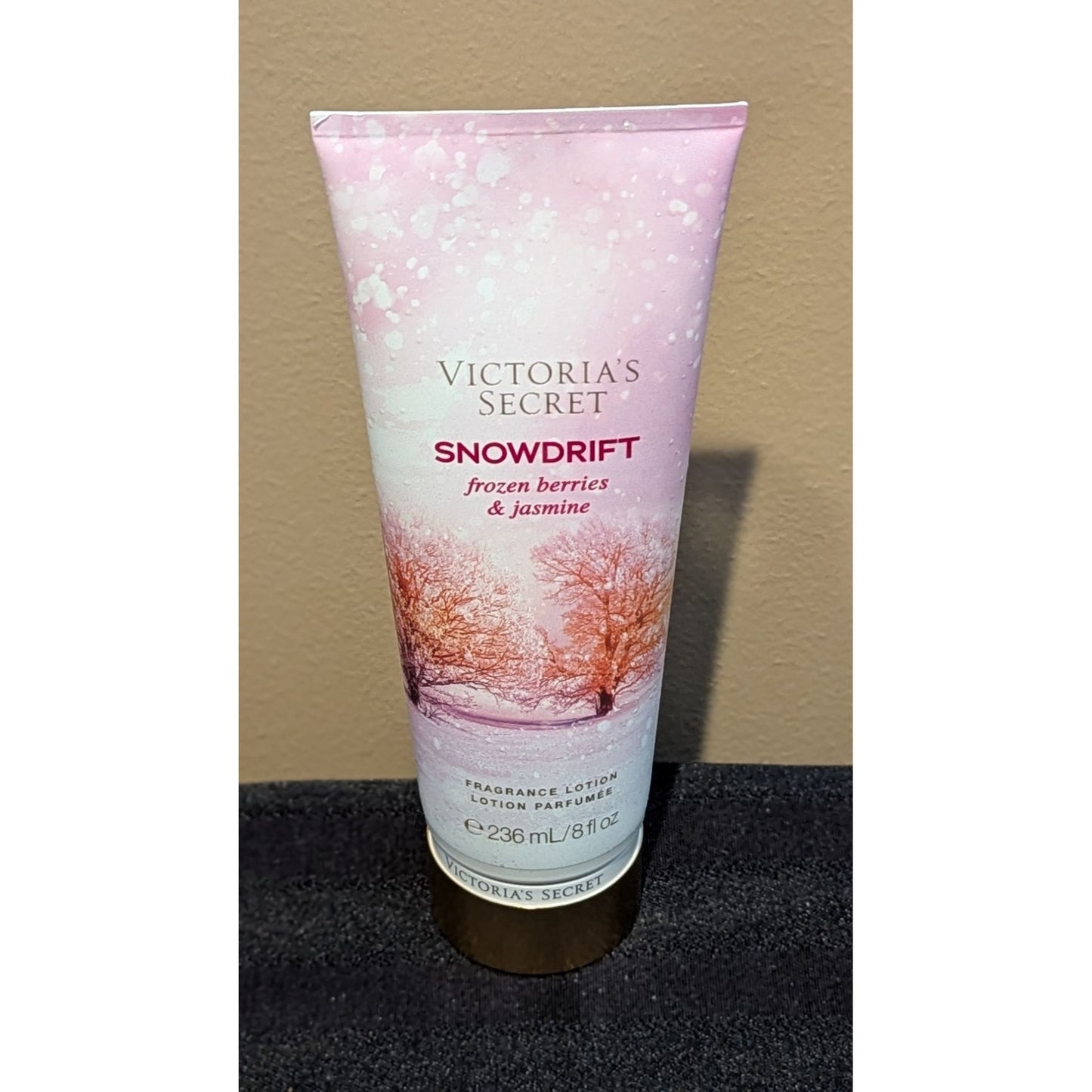 Victoria's Secret Snowdrift Fragrance Lotion Frozen Berries & Jasmine 236ml/8 fl oz