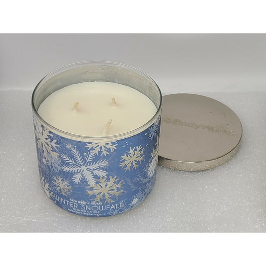 Bath & Body Works Winter Snowfall Large 3 Wick 14.5 oz Candle