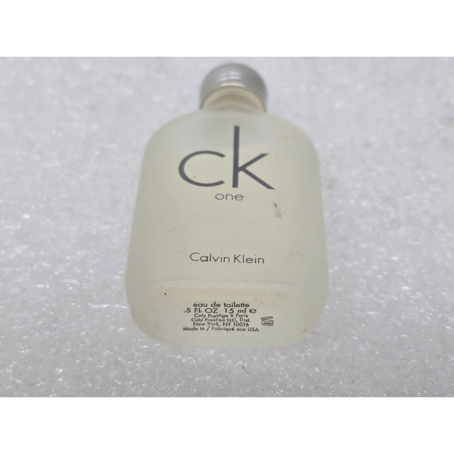 Calvin Klein CK One Unisex Eau De Toilette Fragrance .5 oz Perfume Cologne