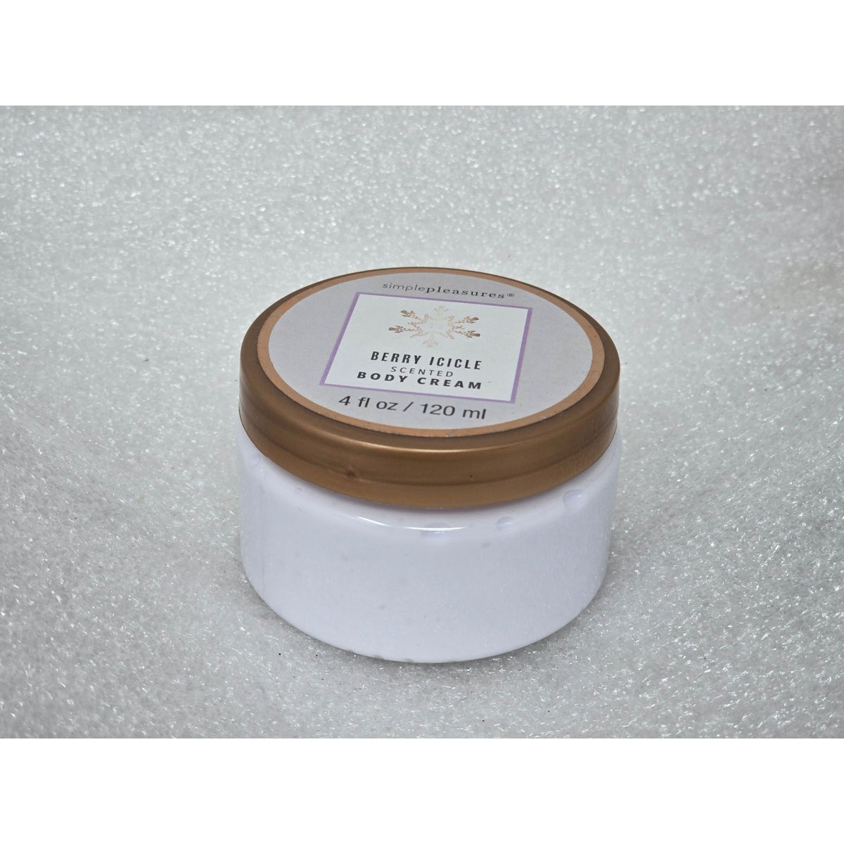 Simple Pleasures Berry Icicle Scented Body Cream 4 Fl Oz Hydrating Moisturizer