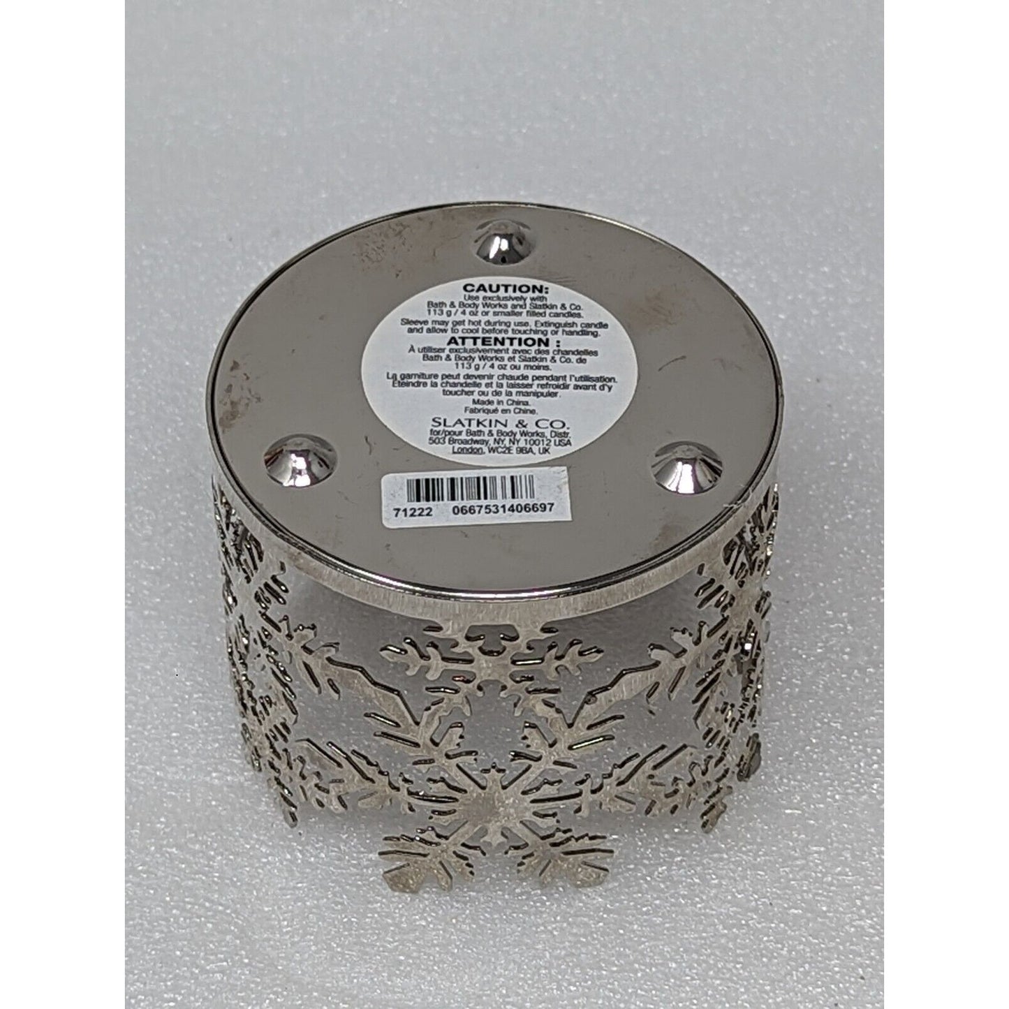 Slatkin Bath & Body Works Metal Sleeve Candle Holder Christmas Snowflakes 4 oz