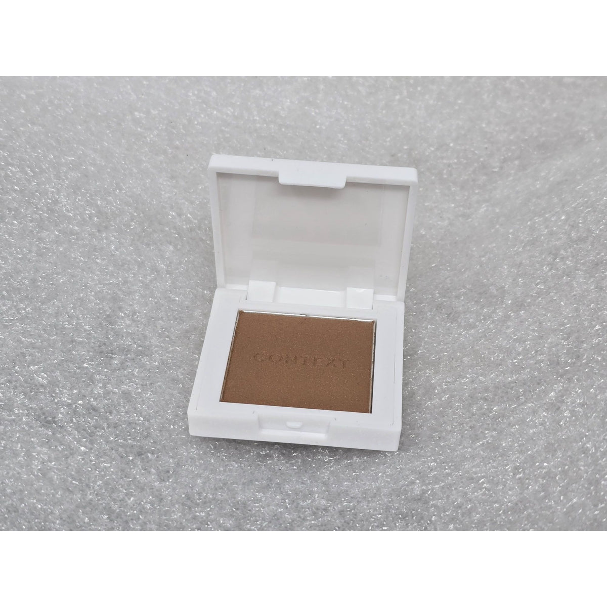 Context Undisputed Matte Bronzer Compact For A Natural Glow .10 oz Travel Size